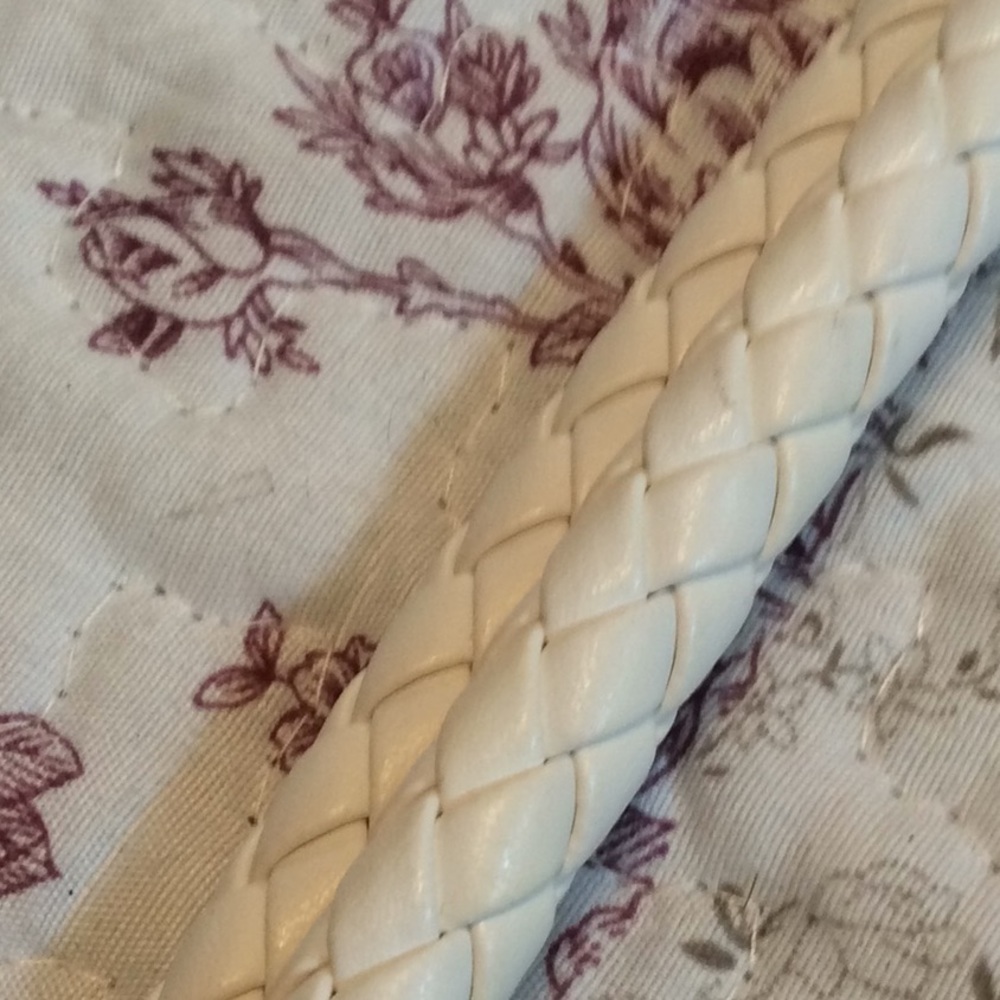 White Leather Belt - Picture 4 of 4